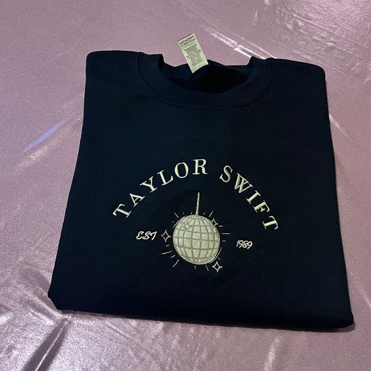 Taylor Swift mirror ball